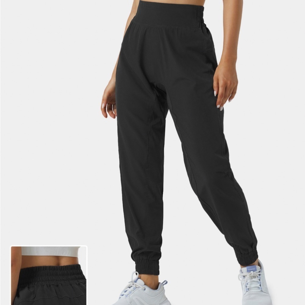 NWT Halara black  high waisted elastic waistband hiking jogger size xs petite - Picture 3 of 4